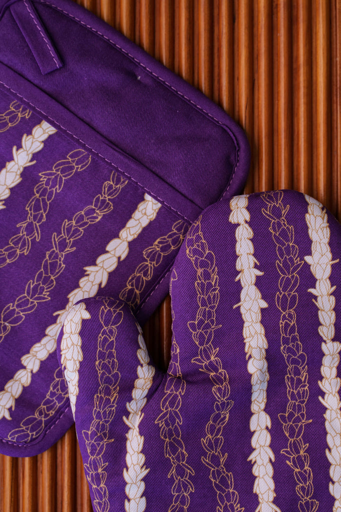 Pikake Lei Oven Mitt Set in Purple – Valia Honolulu